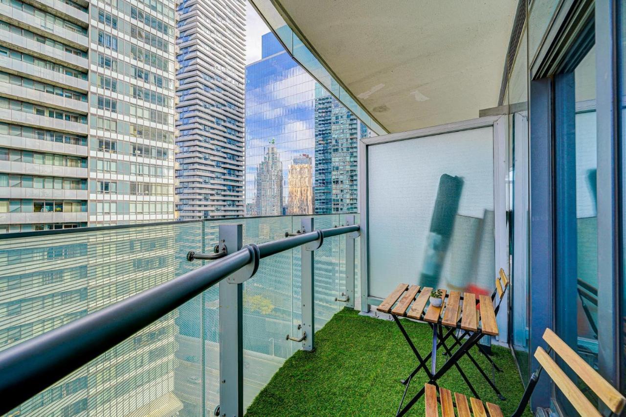 Signature Residence Toronto Luaran gambar